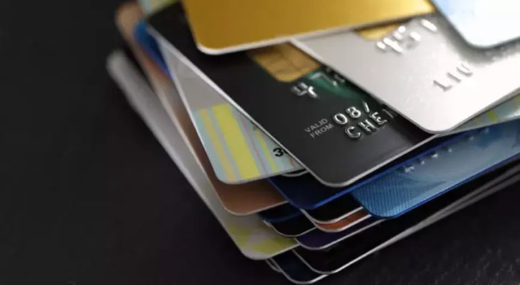 Kredi kartı kullananlar dikkat! Faiz ayarı nakit çekimi düşürdü